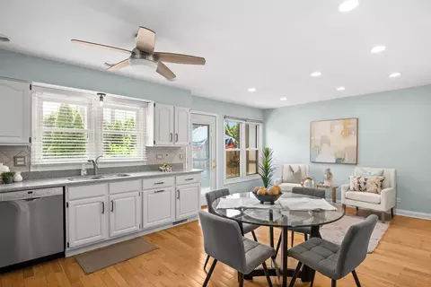 Other - 1054 Oakview Dr, Wheaton, IL 60187 photo 3 of 11