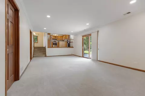 Living - 345 Mayfair Dr, Aurora, IL 60504 photo 3 of 8