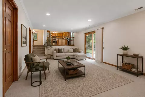 Living - 345 Mayfair Dr, Aurora, IL 60504 photo 4 of 8