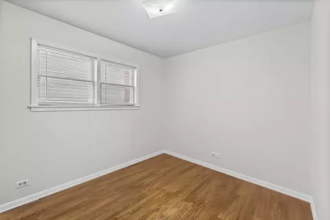 Bedroom - 8240 45th St, Lyons, IL 60534 photo 1 of 6