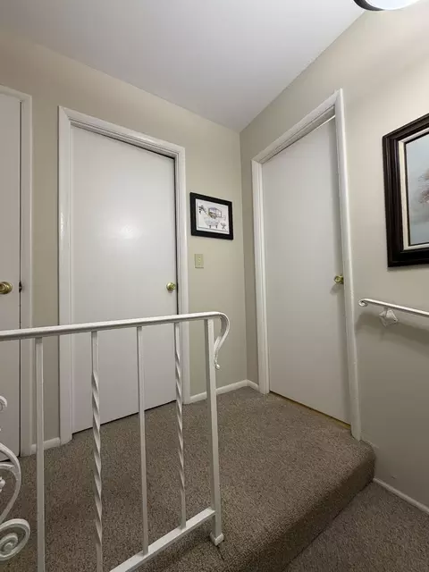 Entry Way - 2404 Algonquin Rd #5, Rolling Meadows, IL 60008 photo 3 of 3