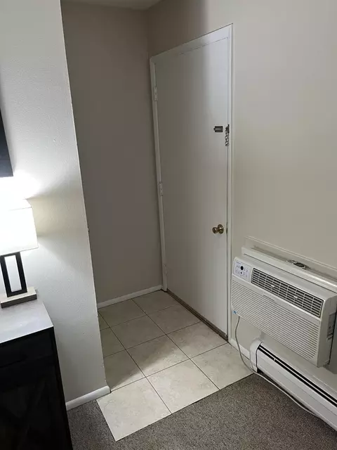 Entry Way - 2404 Algonquin Rd #5, Rolling Meadows, IL 60008 photo 1 of 3