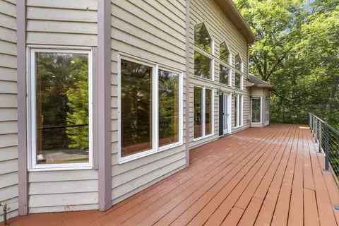 Exterior - 2 Echowood Dr, Algonquin, IL 60102 photo 4 of 4
