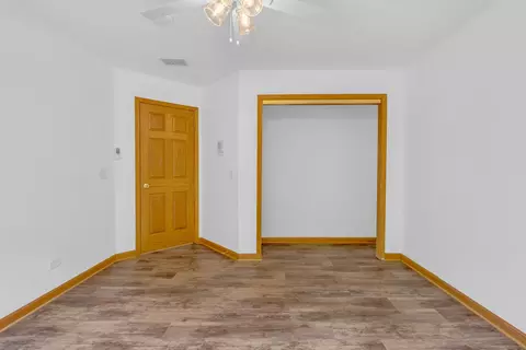 Bedroom - 2 Echowood Dr, Algonquin, IL 60102 photo 4 of 6