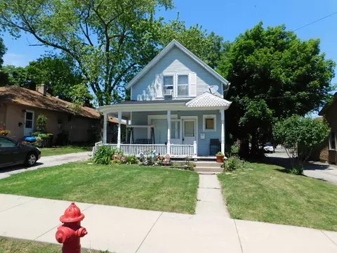 124 Cary St, Cary, IL 60013