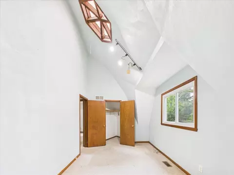 Bedroom - 1636 Larchmont Rd, Davis, IL 61019 photo 5 of 5