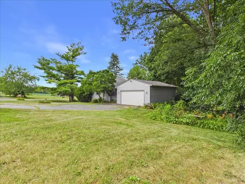 Exterior - 1636 Larchmont Rd, Davis, IL 61019 photo 2 of 6