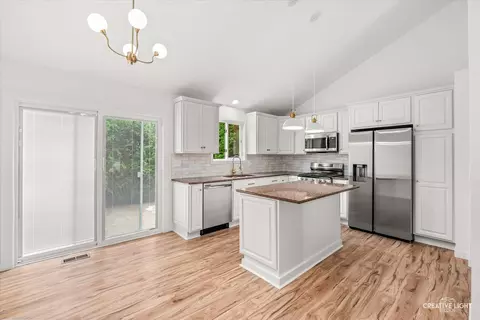 Kitchen - 1702 Pebble Beach Dr, Plainfield, IL 60586 photo 1 of 2