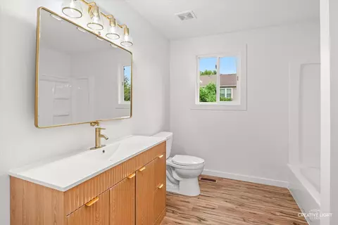 Bath - 1702 Pebble Beach Dr, Plainfield, IL 60586 photo 1 of 2