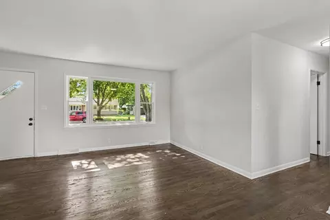 Living - 753 Westgate Dr, Aurora, IL 60506 photo 1 of 3