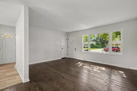 Living - 753 Westgate Dr, Aurora, IL 60506 photo 3 of 3