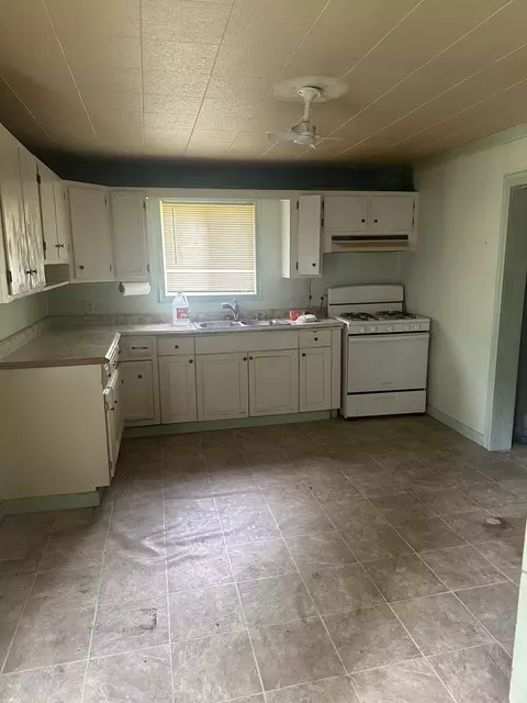 202 E North St, Newark, IL 60541 photo 6