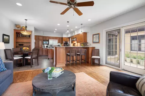 Undisclosed, River Forest, IL 60305 photo 16
