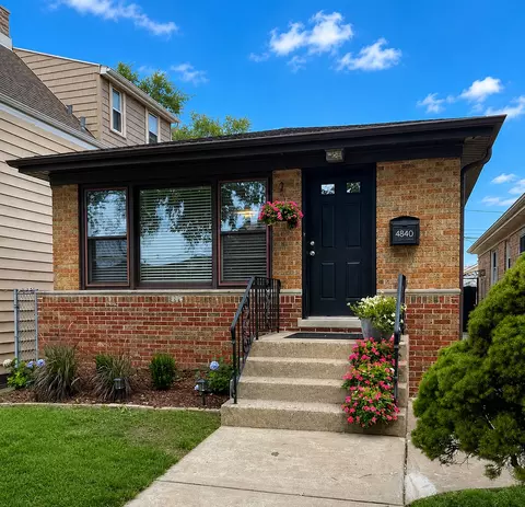 4840 W Gunnison St, Chicago, IL 60630