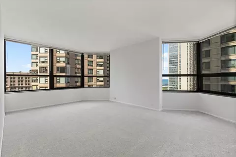 Living - 400 E Ohio St #2003, Chicago, IL 60611 photo 6 of 6