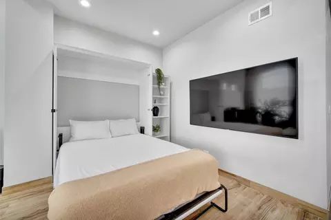 Bedroom - 7228 39th St #1E, Lyons, IL 60534 photo 1 of 3