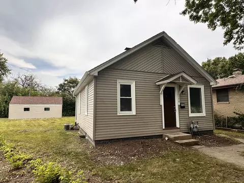Exterior - 108 18th Ave, Naplate, IL 61350 photo 2 of 5