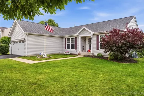 2759 Goldenrod Dr, Yorkville, IL 60560