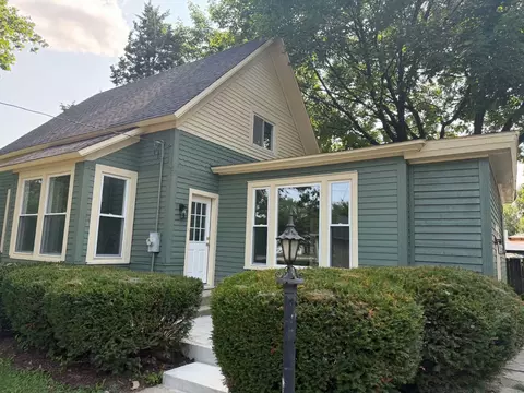 Exterior - 175 E Union St, Seneca, IL 61360 photo 2 of 4