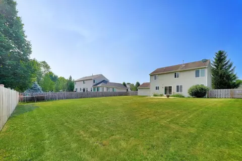 Exterior - 6820 Ayre Dr, Mchenry, IL 60050 photo 7 of 8