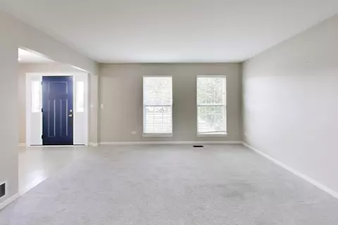 Living - 6820 Ayre Dr, Mchenry, IL 60050 photo 2 of 8