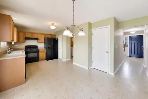 Entry Way - 6820 Ayre Dr, Mchenry, IL 60050 photo 1 of 1