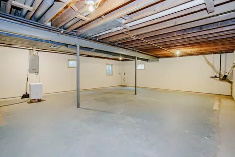 Other - 358 E Beech Dr, Schaumburg, IL 60193 photo 2 of 4