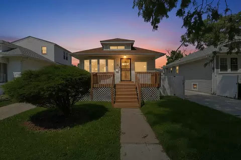 1426 S 18th Ave, Maywood, IL 60153