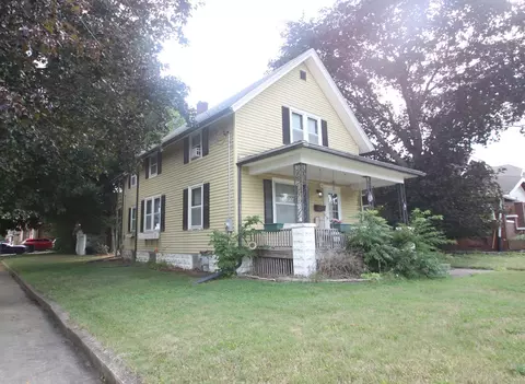 1304 Montague St, Rockford, IL 61102