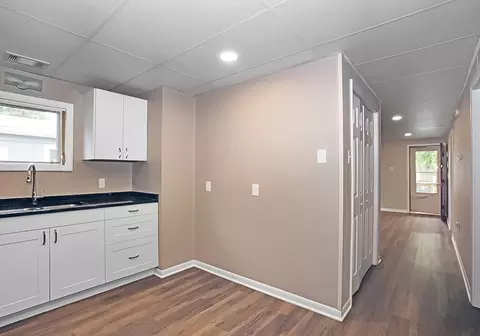 Entry Way - 4919 Parkview Dr, Mccullom Lake, IL 60050 photo 2 of 4