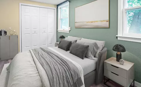 Bedroom - 4919 Parkview Dr, Mccullom Lake, IL 60050 photo 1 of 3