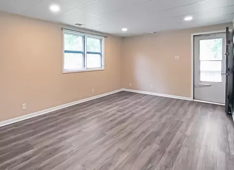Living - 4919 Parkview Dr, Mccullom Lake, IL 60050 photo 3 of 3