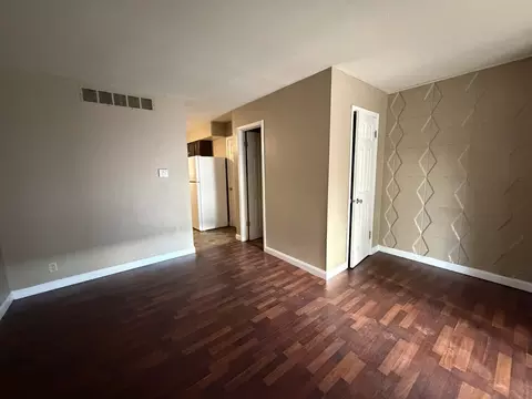 Living - 314 Riley Dr, Bloomington, IL 61701 photo 2 of 2