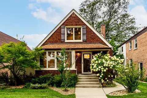 10444 S Troy St, Chicago, IL 60655
