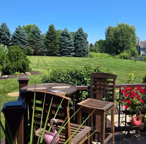 Exterior - 8404 Squirrel Dr, Spring Grove, IL 60081 photo 7 of 11