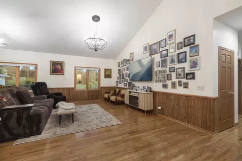 Living - 8404 Squirrel Dr, Spring Grove, IL 60081 photo 1 of 4