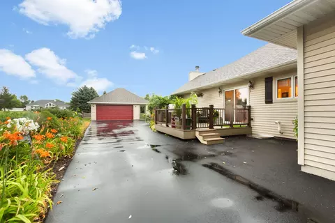 Exterior - 8404 Squirrel Dr, Spring Grove, IL 60081 photo 3 of 11