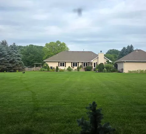 Exterior - 8404 Squirrel Dr, Spring Grove, IL 60081 photo 11 of 11