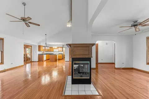 Living - 5037 W Herbert Ct, Monee, IL 60449 photo 5 of 6