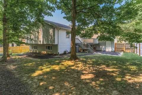 Exterior - 2516 Timber View Dr, Bloomington, IL 61701 photo 13 of 16