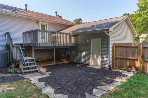Exterior - 2516 Timber View Dr, Bloomington, IL 61701 photo 10 of 16