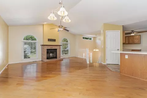 Living - 2516 Timber View Dr, Bloomington, IL 61701 photo 8 of 12