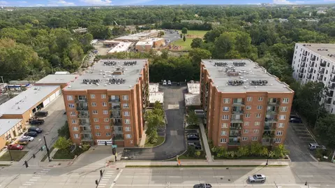 View/Area - 545 S River Rd #505, Des Plaines, IL 60016 photo 2 of 5
