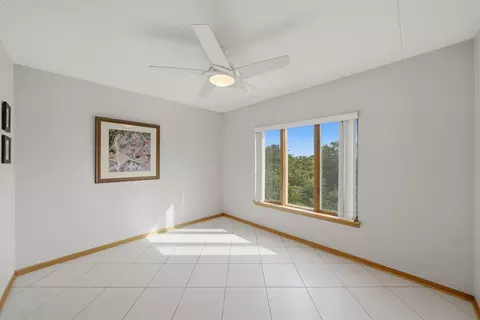 Bedroom - 545 S River Rd #505, Des Plaines, IL 60016 photo 1 of 4