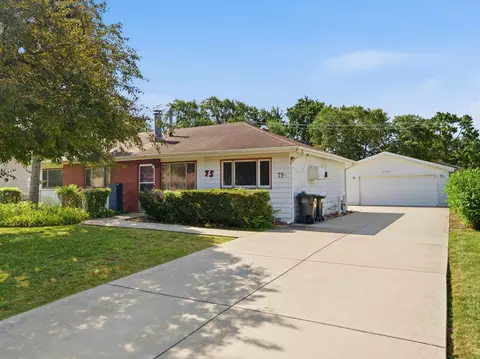 Exterior - 75 Maricopa Ln, Hoffman Estates, IL 60169 photo 1 of 5