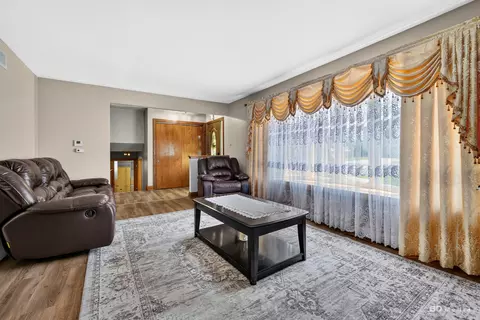 Living - 7288 W 83rd St, Bridgeview, IL 60455 photo 2 of 3