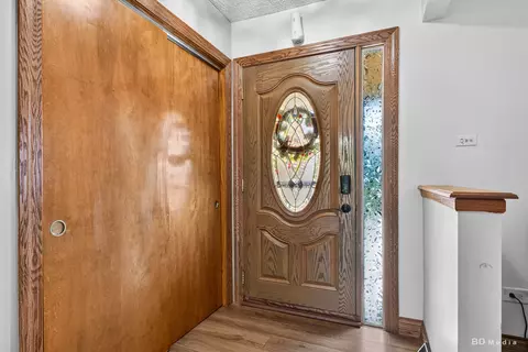 Entry Way - 7288 W 83rd St, Bridgeview, IL 60455 photo 2 of 2