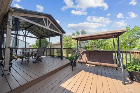 Exterior - 7288 W 83rd St, Bridgeview, IL 60455 photo 6 of 8