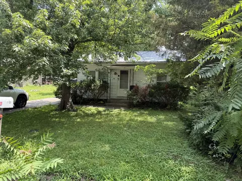 715 N James St, Carbondale, IL 62901