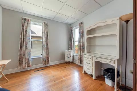 Bedroom - 550 W Henry St, Kankakee, IL 60901 photo 1 of 4